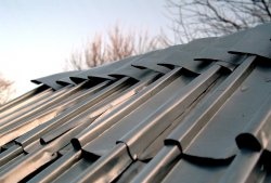 Aluminum can roofing