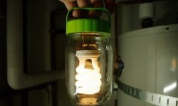 Lanternă DIY într-un borcan