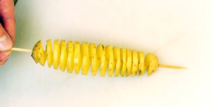 How to cut potatoes into spirals with a regular knife