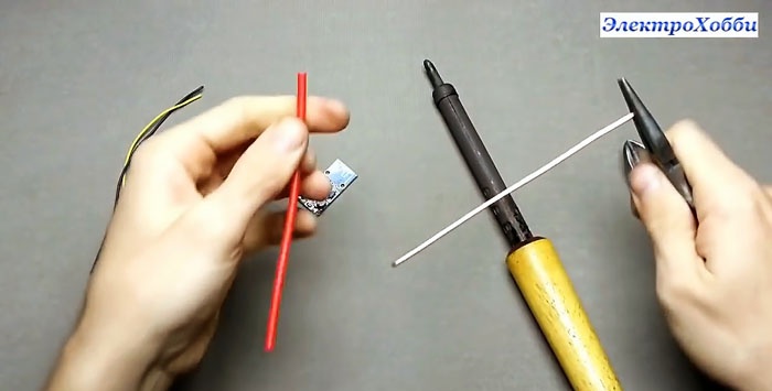 Life hack on how to solder small parts with a soldering iron with a thick tip