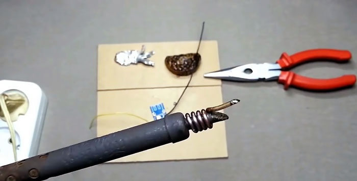 Life hack on how to solder small parts with a soldering iron with a thick tip