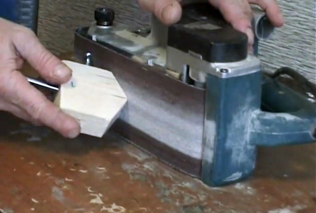 Comment fabriquer rapidement un appareil pour affûter les forets