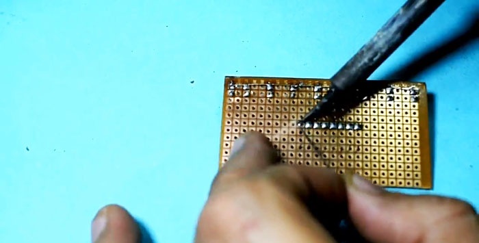 Đèn chạy DIY trên một con chip