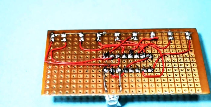 DIY gaitas lukturi uz vienas mikroshēmas