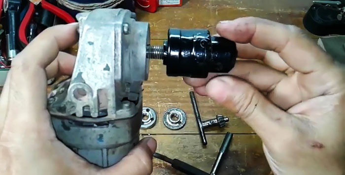 Paano mag-install ng drill chuck sa isang angle grinder at kung bakit ito maaaring maging kapaki-pakinabang