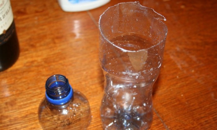Ako vyrobiť účinnú pascu na osy z plastovej fľaše
