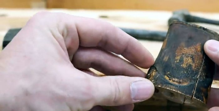 How to replace an old ax handle with a new one Using oil instead of glue for a wedge