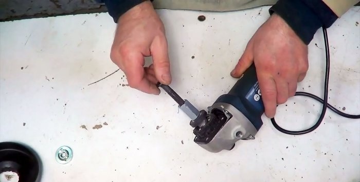 The Dremel is broken, no problem, it can be replaced by an angle grinder