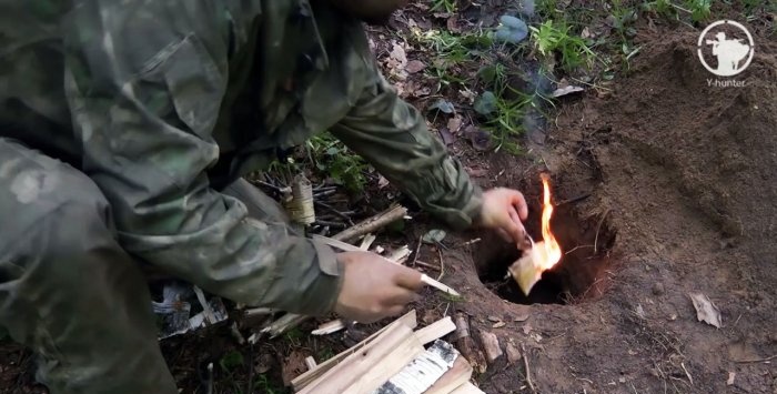 Cómo hacer que un explorador encienda un fuego sin humo