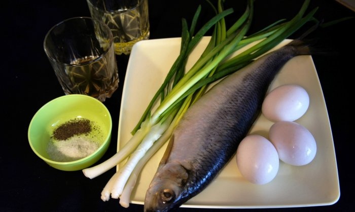 สลัดรัสเซียกับปลาเฮอริ่งและไข่เค็มเล็กน้อย