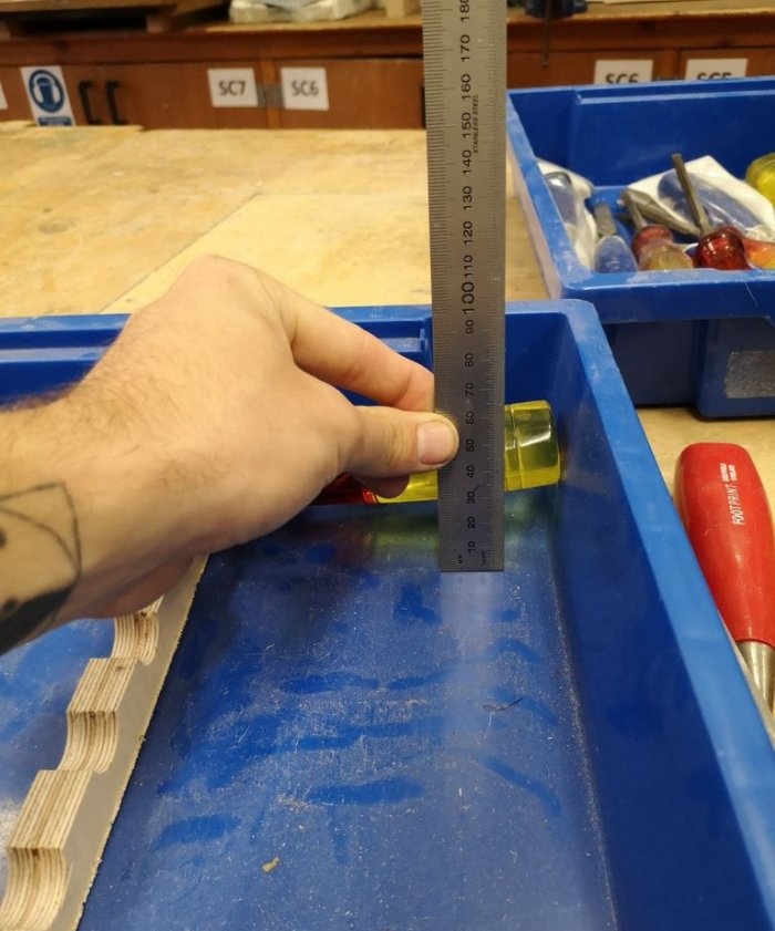 How I made a convenient stand for storing tools in a drawer