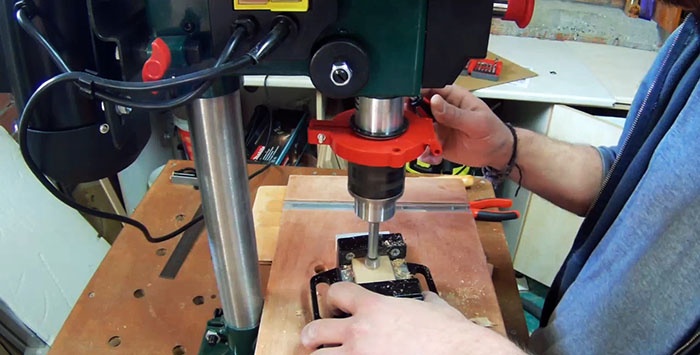 Hur man gör en hemmagjord laserpekare för en borrmaskin
