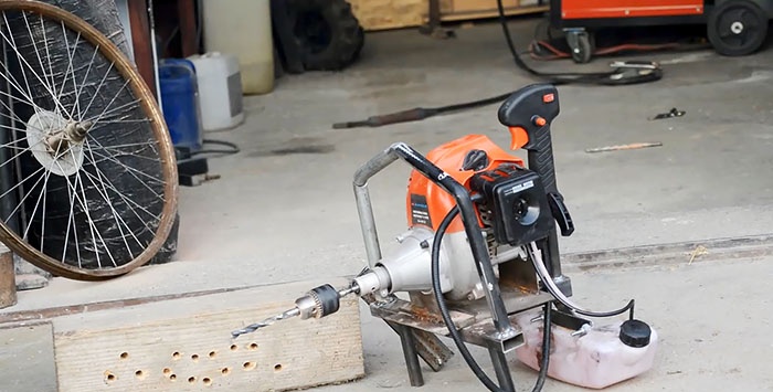 Do-it-yourself motor drill mula sa trimmer