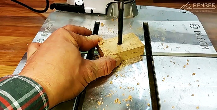 Um espessador de marcação caseiro é indispensável para um marceneiro e carpinteiro.