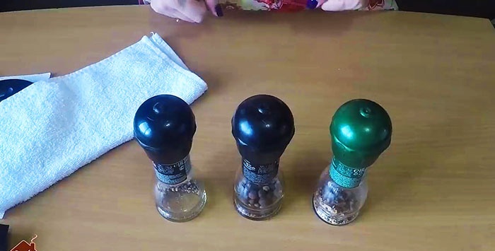 How to Refill a Disposable Spice Grinder