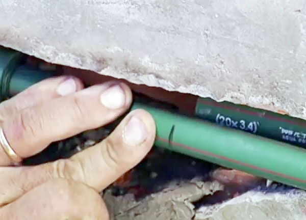 A propylene pipe was pierced Two repair technologies