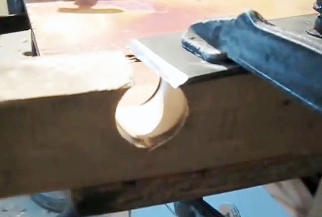كيفية صنع مقبض مجرفة باستخدام المثقاب الكهربائي