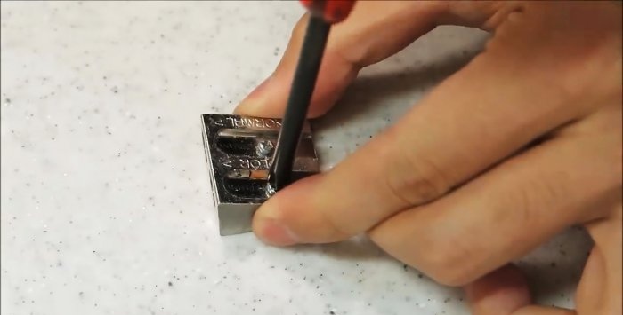 Sharpening and hardening the pencil sharpener blade