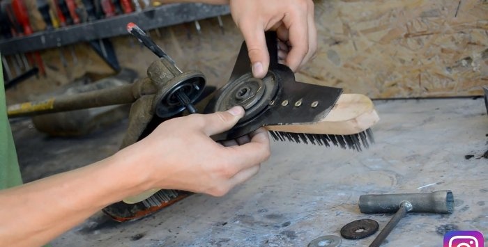 How to expand the functionality of a trimmer with brushes