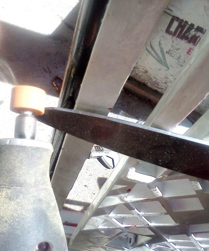 Cómo reparar un cuchillo de cocina con la punta rota