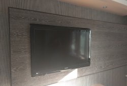 TV için DIY alçıpan kutusu