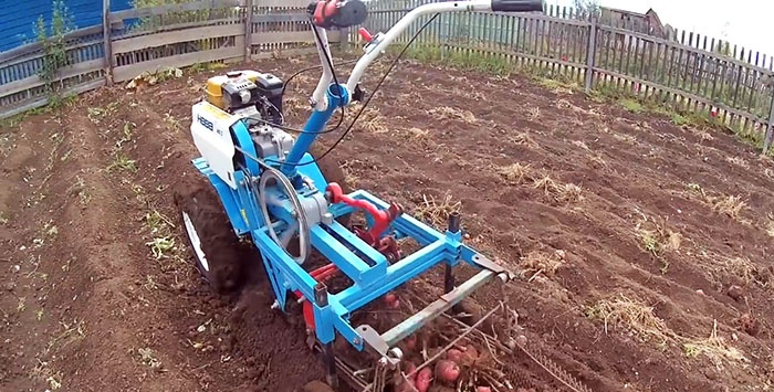 כיצד לשפר חופר תפוחי אדמה בהליכה מאחור