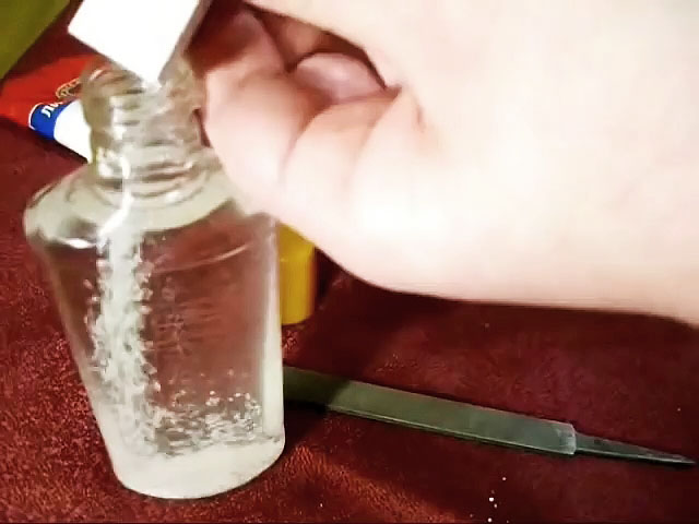 Come affilare facilmente una lima utilizzando l'acido citrico