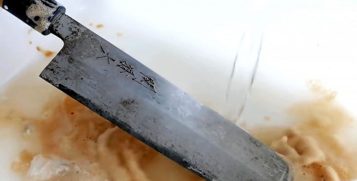 Sådan genopretter og slibes en rusten kniv