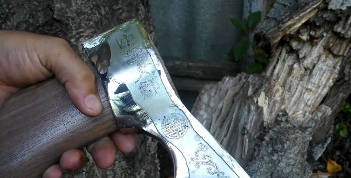 Awesome DIY Viking ax from an old rusty ax