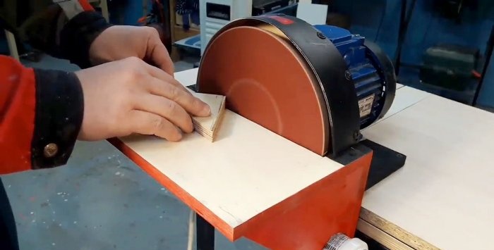 A very simple grinding machine made from available materials