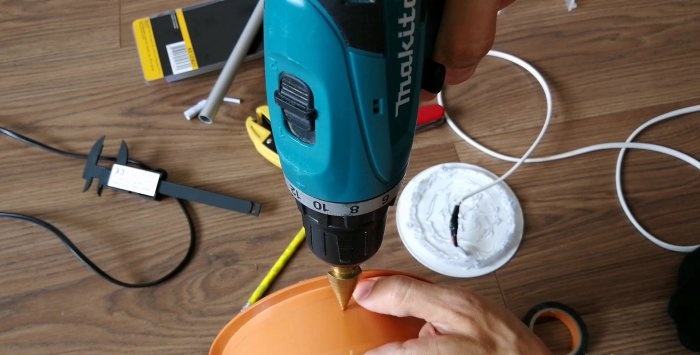 Jak zrobić lampę podłogową UPPERLIG własnymi rękami