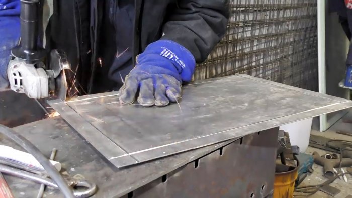 Hvordan bøye en stålplate jevnt uten en bøyemaskin