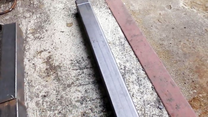 Como dobrar uma chapa de aço uniformemente sem dobrar