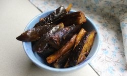 Chinesische gebratene Aubergine