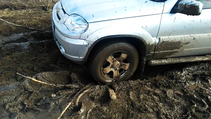 Cómo salir del barro sin ayuda externa