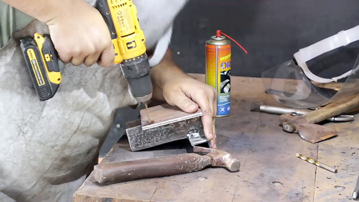 Hvordan lage en pålitelig skrustikke fra metallrester