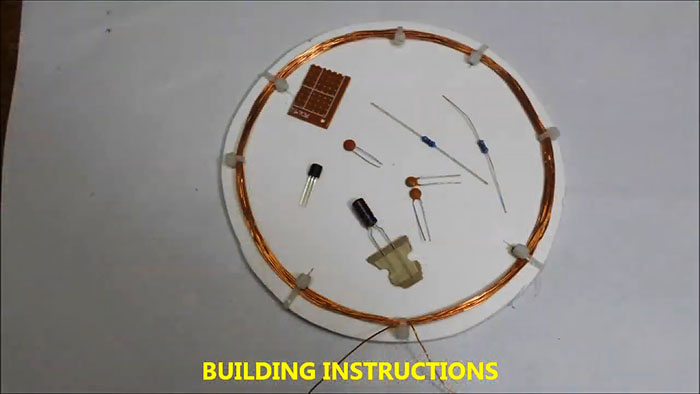 Der einfachste Metalldetektor mit einem Transistor und einem AM-Empfänger mit angemessener Empfindlichkeit