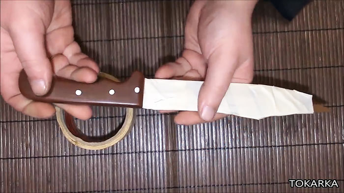 How to make a rubberized handle on a knife
