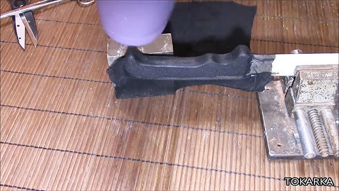 كيفية صنع مقبض مطاطي على السكين