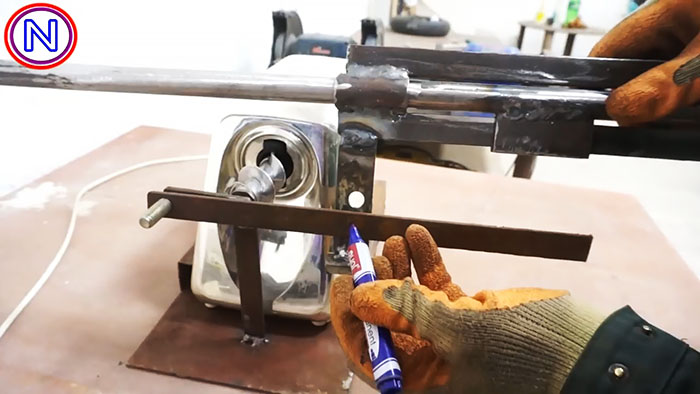 Stroj na rezanie kovu z elektrického mlynčeka na mäso