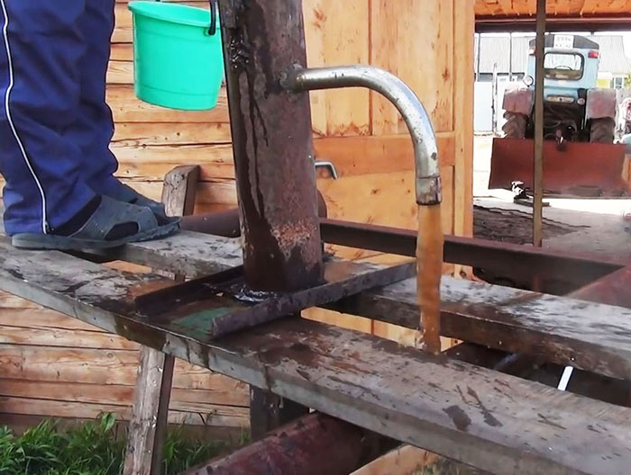 كيفية صنع بئر ماء بدون جهاز حفر