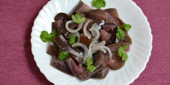 Les aubergines sont comme des champignons pour l'hiver