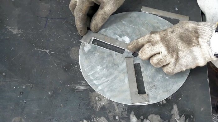 Homemade quick slicer for chopping vegetables into rings