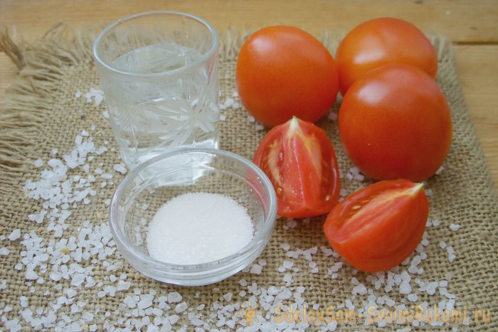 Príprava paradajkovej šťavy na zimu