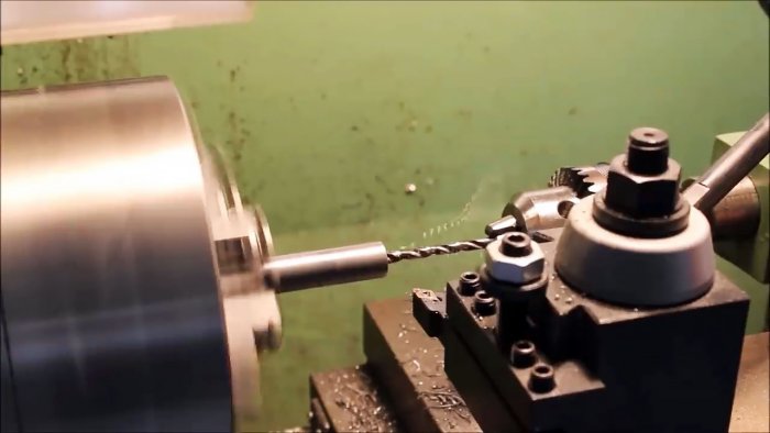 Wie man aus einer Schleifmaschine eine Oberfräse macht