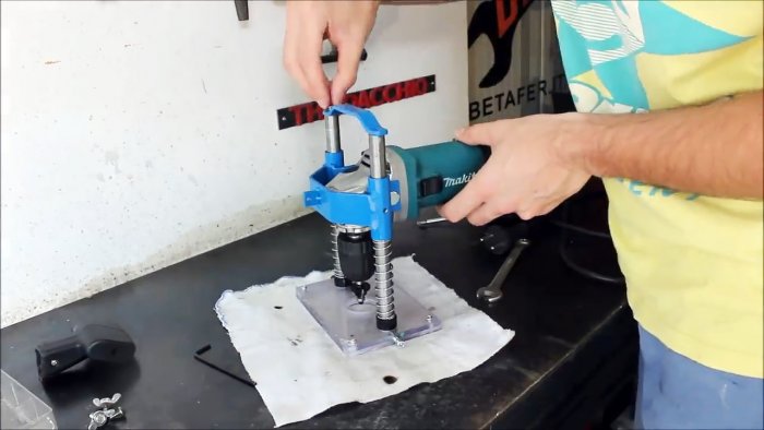 Como fazer um roteador a partir de um moedor