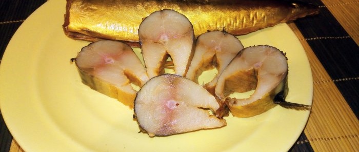 Pekeng pinausukang mackerel