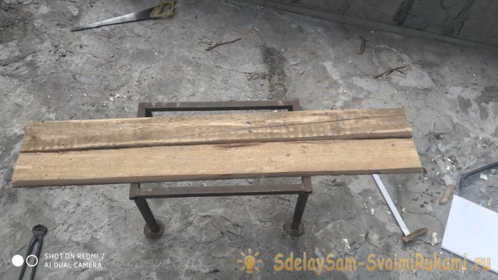 Jak zrobić drewniano-plastikową ławkę prawie za darmo