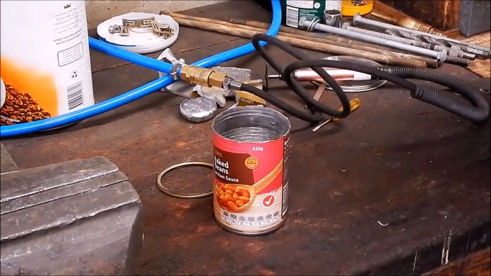 Comment faire fondre de l'aluminium dans un pot de fleur