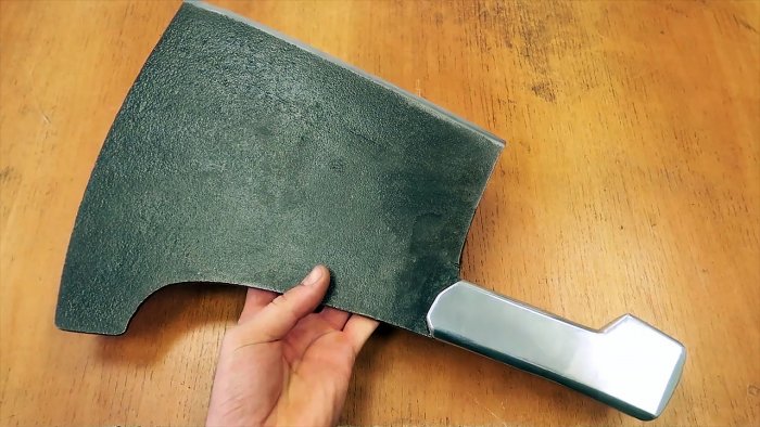 Comment couler un manche en aluminium pour un couteau ou un couperet